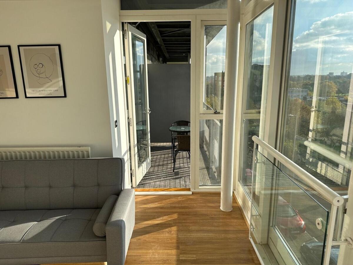 Luxury 1 Bedroom Apartment - City Centre - Balcony - Near O2 Academy Birmingham Exterior photo